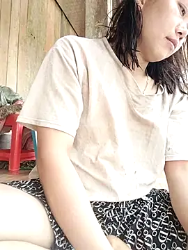 Bella-222 online show from April 6, 2026, 5:08 am