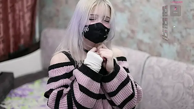 Yunakiss online show from February 23, 2026, 7:44 pm