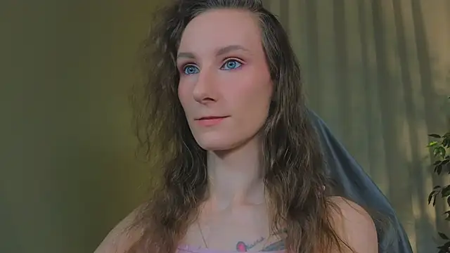 AriaLiko online show from April 4, 2026, 8:28 pm