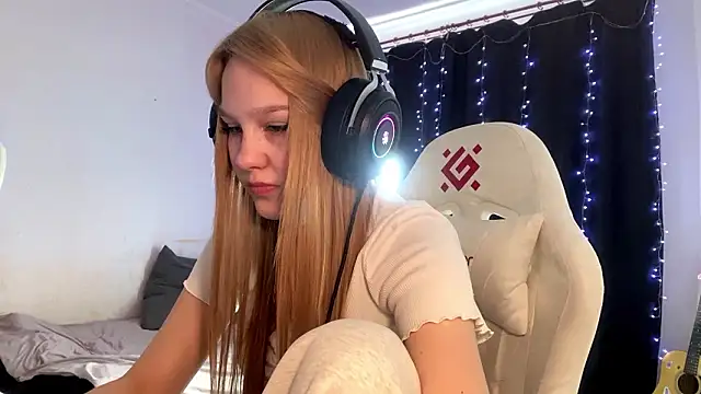 axin burnell online show from February 25, 2026, 5:28 am