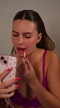 juliakhaleesii online show from March 25, 2026, 6:03 pm