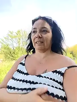 pulpeuse64 online show from April 20, 2026, 11:35 am