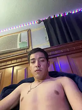 Snapshot of Tupapi696969q chatting on May 20, 2026, 4:18 am Tupapi696969q online show from May 20, 2026, 4:18 am