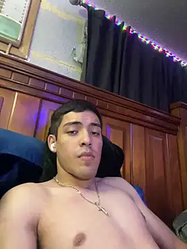 Snapshot of Tupapi696969q chatting on June 4, 2026, 4:18 am Tupapi696969q online show from June 4, 2026, 4:18 am
