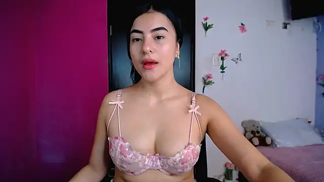 charlotte petit  online show from February 26, 2026, 4:06 pm