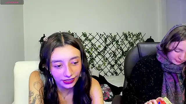 Snapshot of nana__rousse chatting on March 8, 2026, 3:21 am nana rousse online show from March 8, 2026, 3:21 am