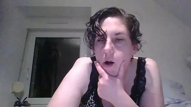 OIseauNoir88 online show from March 30, 2026, 7:59 pm