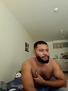 Snapshot of KLEYTON33 chatting on March 3, 2026, 4:24 pm KLEYTON33 online show from March 3, 2026, 4:24 pm