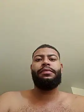 Snapshot of KLEYTON33 chatting on March 6, 2026, 2:35 pm KLEYTON33 online show from March 6, 2026, 2:35 pm