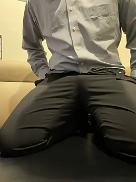 yuuuuusuke00 online show from March 4, 2026, 1:33 am