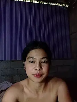 Snapshot of Heavens_night04 chatting on June 8, 2026, 1:28 am Heavens night04 online show from June 8, 2026, 1:28 am