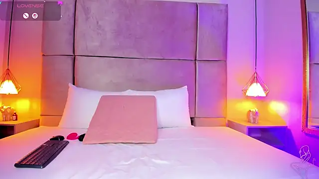 Snapshot of Zafiro11_ chatting on February 21, 2026, 12:06 pm Zafiro11 online show from February 21, 2026, 12:06 pm