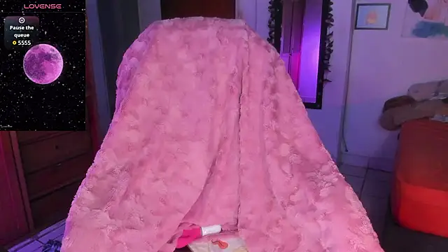 sunflowerr  online show from February 21, 2026, 8:26 am