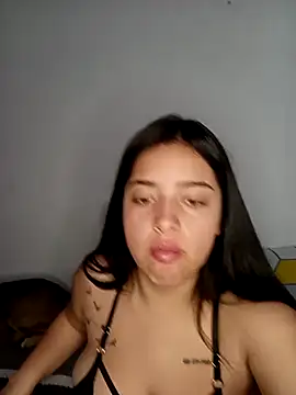 Snapshot of _juli17_ chatting on May 7, 2026, 8:47 pm juli17 online show from May 7, 2026, 8:47 pm