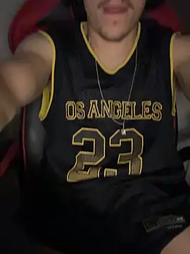 hungtwinkBR online show from March 4, 2026, 1:00 am