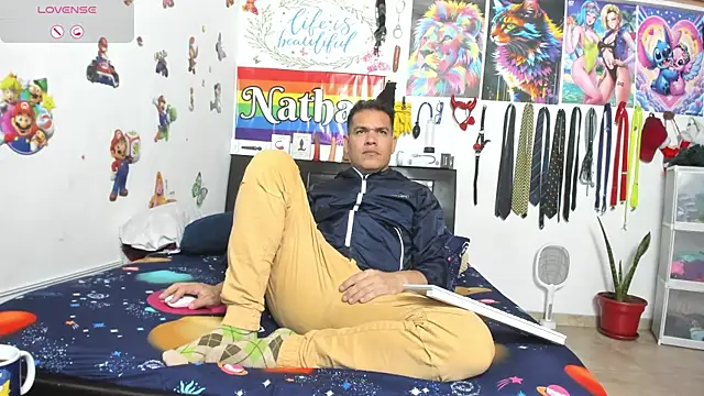 Snapshot of nathannathaniel chatting on May 5, 2026, 10:29 pm nathannathaniel online show from May 5, 2026, 10:29 pm