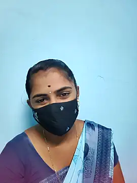 Tamil Hot Shana online show from April 22, 2026, 3:42 am