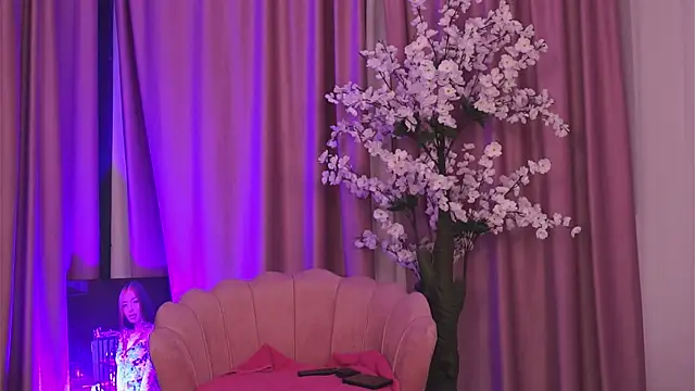 CassandraFoxy online show from February 6, 2026, 5:23 am