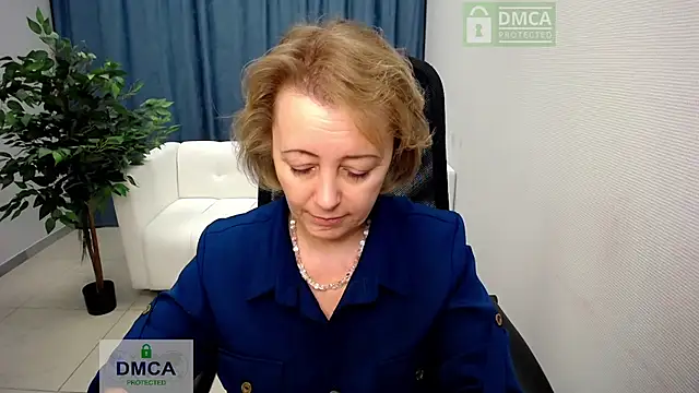 Snapshot of MONA_W chatting on February 19, 2026, 11:06 am MONA W online show from February 19, 2026, 11:06 am