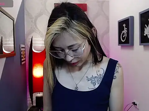 Liaaa Seraaph online show from February 7, 2026, 1:59 pm