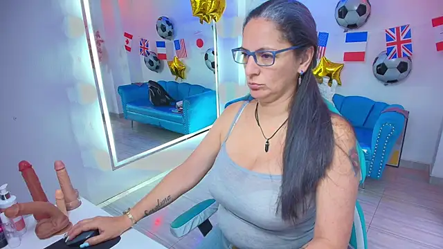 Madame scarlett online show from July 16, 2026, 11:49 am