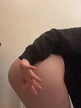 secretgirlll online show from February 22, 2026, 3:54 pm