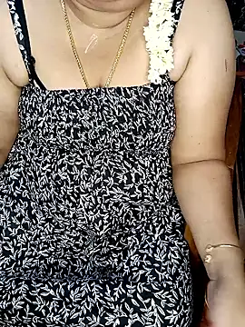 silk rose05 online show from April 19, 2026, 4:39 pm