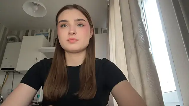 LissaBliss online show from March 23, 2026, 2:32 pm