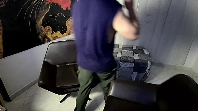 RoseSinsDonViktor online show from April 21, 2026, 9:39 pm