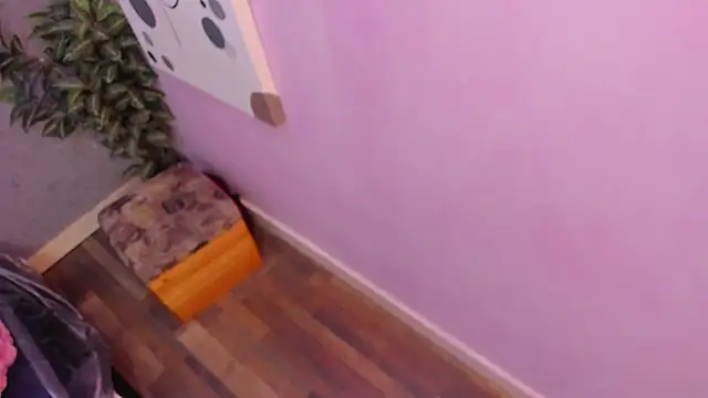 lil miia online show from February 25, 2026, 7:12 pm