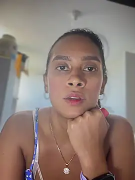 LunaHeat online show from February 9, 2026, 5:39 pm