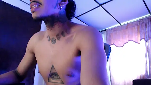 D3v1L88 online show from April 15, 2026, 7:58 pm