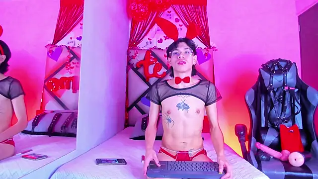 Bennet-Gray online show from February 15, 2026, 5:04 am