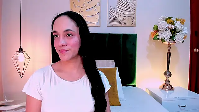 CelesteQueeen online show from April 21, 2026, 12:11 pm