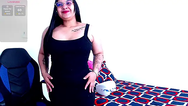 Snapshot of emily-rousee- chatting on February 11, 2026, 12:54 pm emily-rousee- online show from February 11, 2026, 12:54 pm