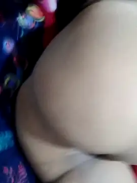 SabrinaColin online show from April 19, 2026, 9:39 pm