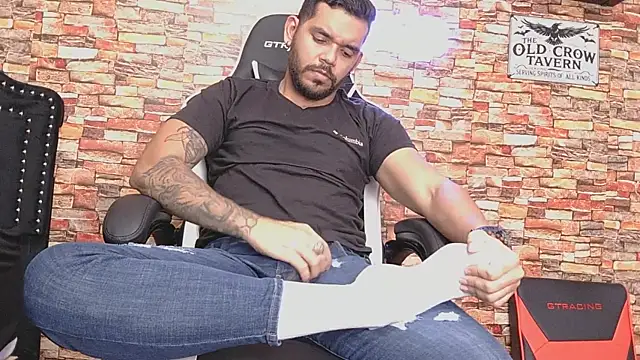 damon69696 online show from February 5, 2026, 7:24 am