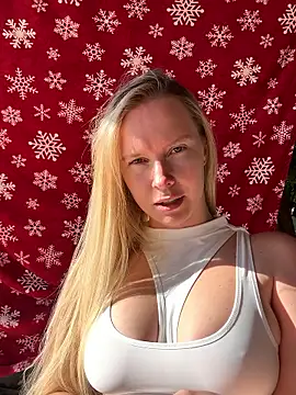 Snapshot of Ellie-rosee chatting on March 2, 2026, 7:15 am Ellie-rosee online show from March 2, 2026, 7:15 am