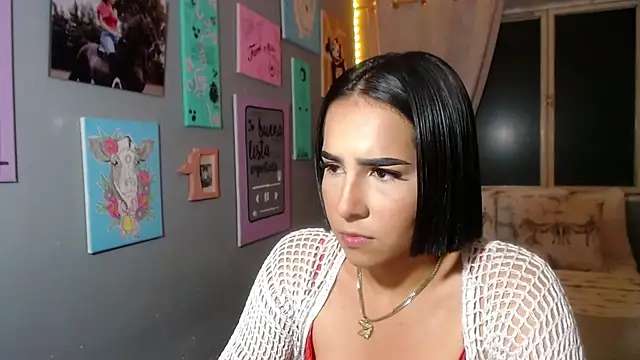 Evelyn lovers  online show from February 23, 2026, 11:57 pm