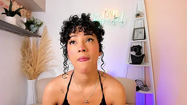 Snapshot of missbrasil chatting on June 11, 2026, 12:58 pm missbrasil online show from June 11, 2026, 12:58 pm