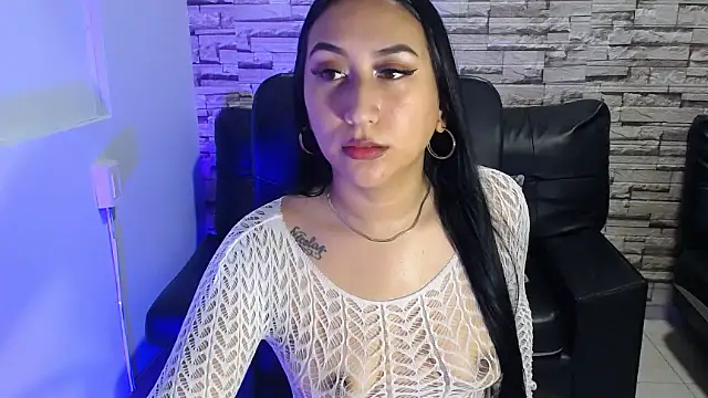 paula ross  online show from April 6, 2026, 11:38 pm