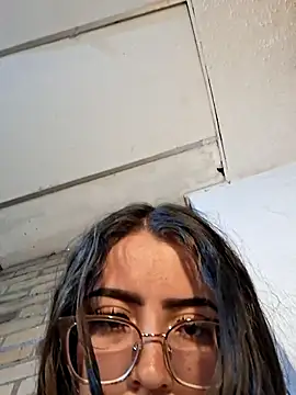 the lagoon girl online show from March 3, 2026, 1:34 am