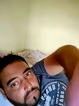 Carlos0294 online show from April 18, 2026, 8:53 pm