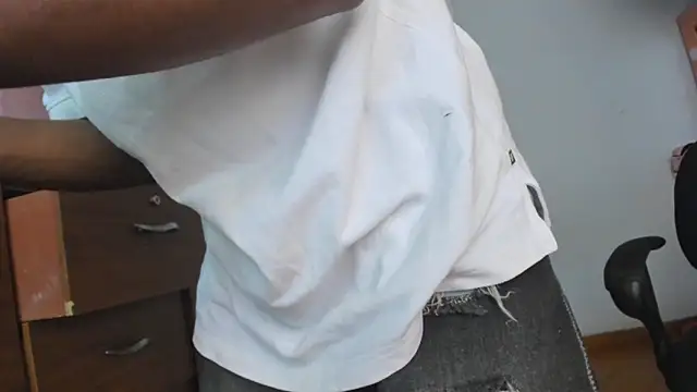 suckdream online show from April 15, 2026, 6:15 pm