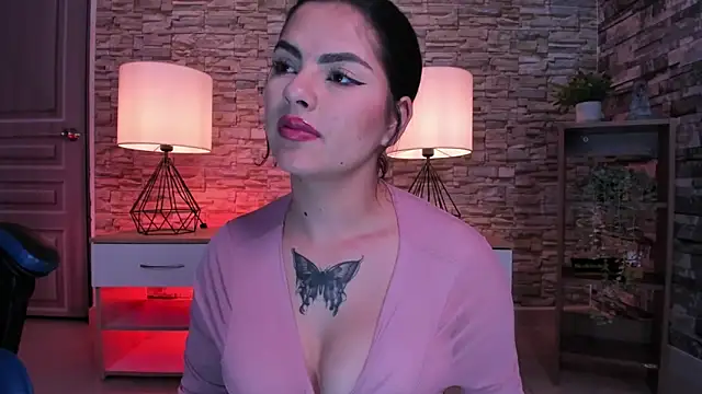 butterflyx39 online show from April 25, 2026, 11:35 am