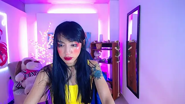 Snapshot of FIORELLA_L chatting on June 27, 2026, 12:10 pm FIORELLA L online show from June 27, 2026, 12:10 pm