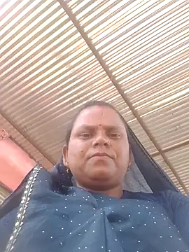 Snapshot of Cuty_nikita chatting on June 2, 2026, 5:53 am Cuty nikita online show from June 2, 2026, 5:53 am