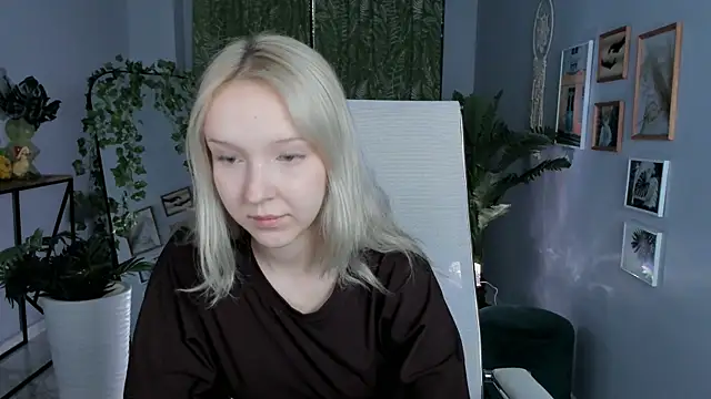 MaoqiBeverly online show from April 7, 2026, 8:48 am