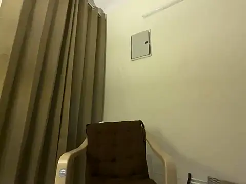 Anna girl22 online show from April 19, 2026, 5:45 pm