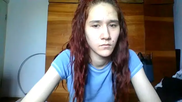 Snapshot of NickiKisinger chatting on June 4, 2026, 7:25 am NickiKisinger online show from June 4, 2026, 7:25 am